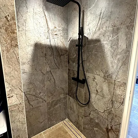 In Nature & Heated Pool - 别墅 *